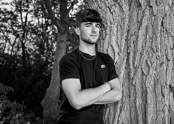 _RFZ3343 copy B&W