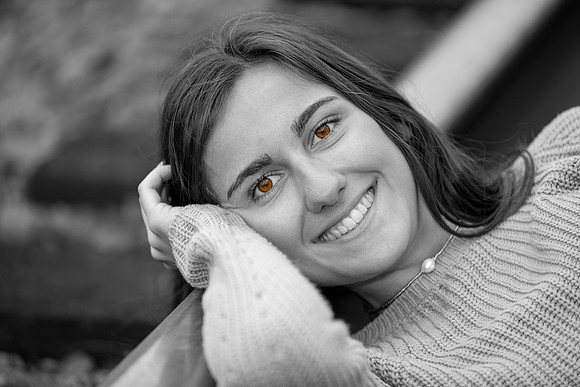 _RAF2082 B and W brown eyes